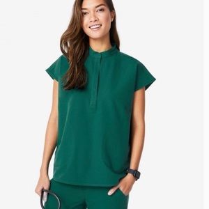 FIGs Rafaela scrub top